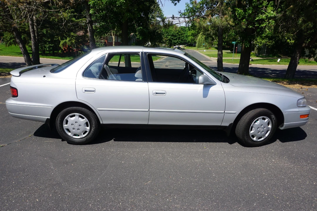 1993 Toyota Camry 3rd Gen - Image 3 of 17