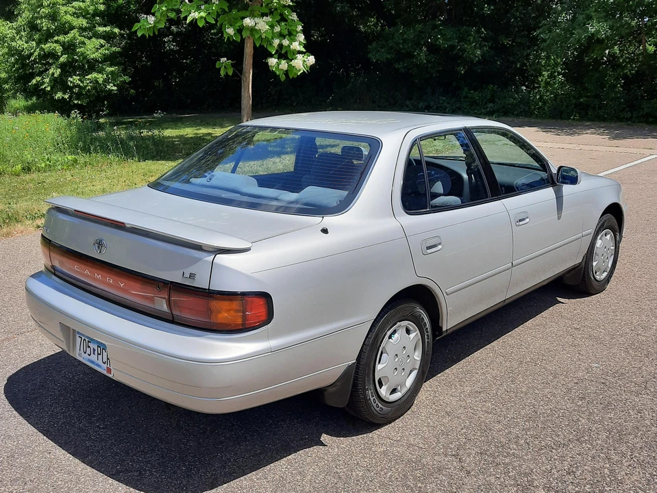 1993 Toyota Camry 3rd Gen - Image 10 of 17