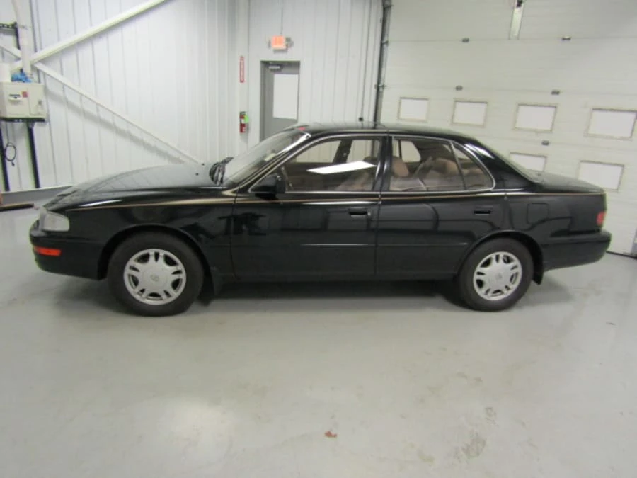 1993 Toyota Camry 3rd Gen - Image 2 of 31