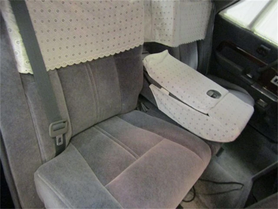 1993 Toyota Century 1st Gen - Image 12 of 31