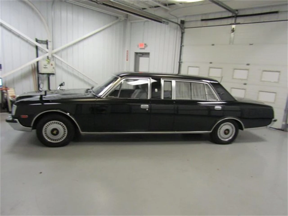 1993 Toyota Century 1st Gen - Image 4 of 31