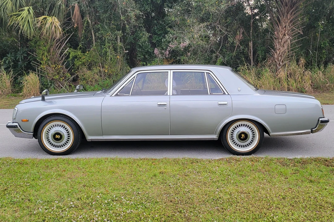 1993 Toyota Century 1st Gen - Image 3 of 31