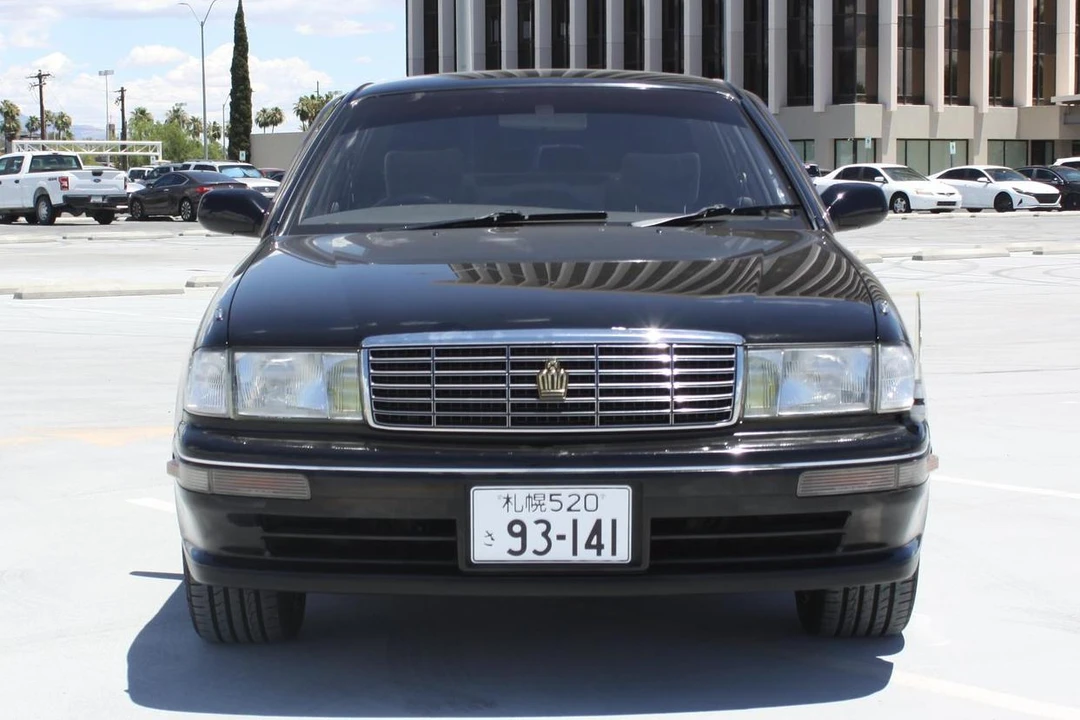 1993 Toyota Crown 9th Gen - Image 2 of 27