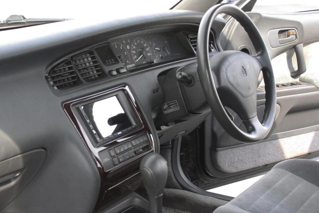 1993 Toyota Crown 9th Gen - Image 25 of 27