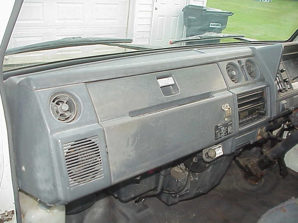 1993 Toyota U60-U90 & Y50-Y60 Dyna - Image 19 of 31