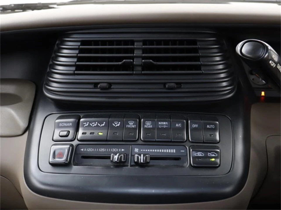 1993 Toyota Previa/Estima 1st Gen - Image 13 of 31