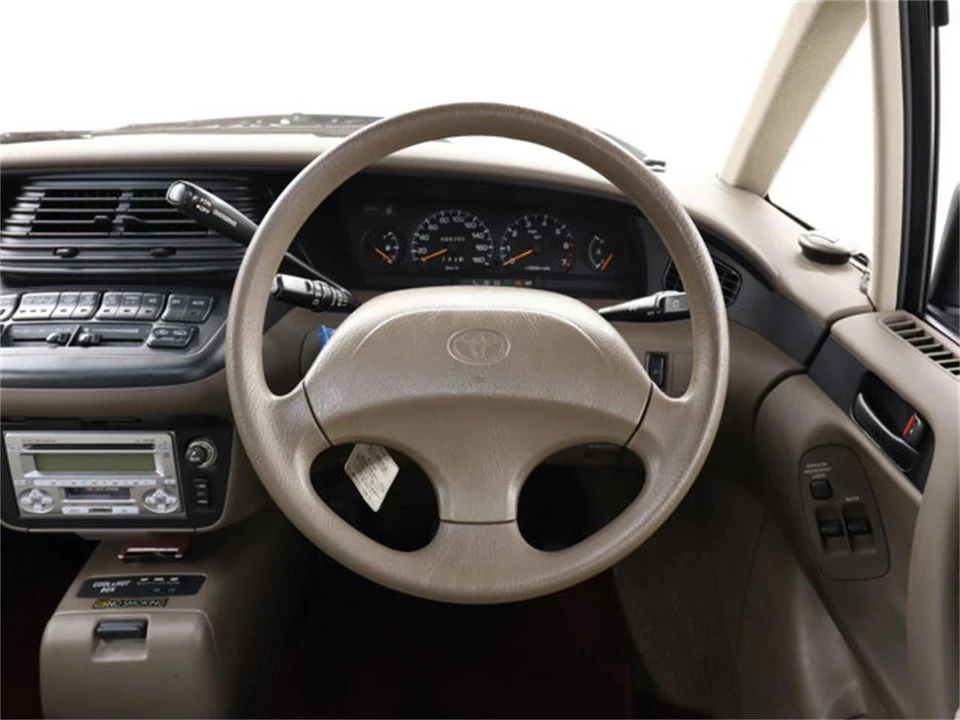 1993 Toyota Previa/Estima 1st Gen - Image 10 of 31