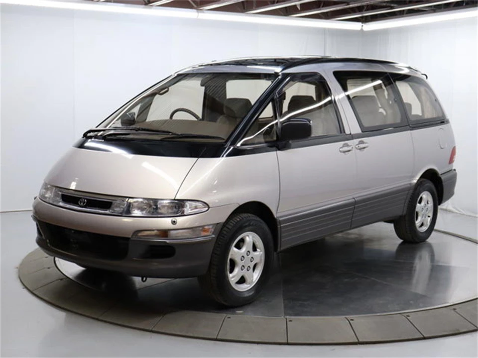 1993 Toyota Previa/Estima 1st Gen - Image 2 of 31