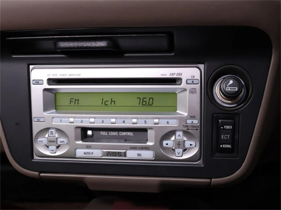 1993 Toyota Previa/Estima 1st Gen - Image 15 of 31