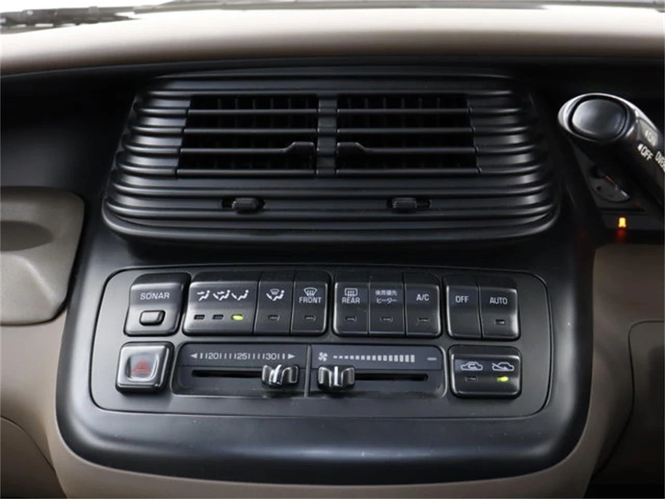 1993 Toyota Previa/Estima 1st Gen - Image 13 of 31