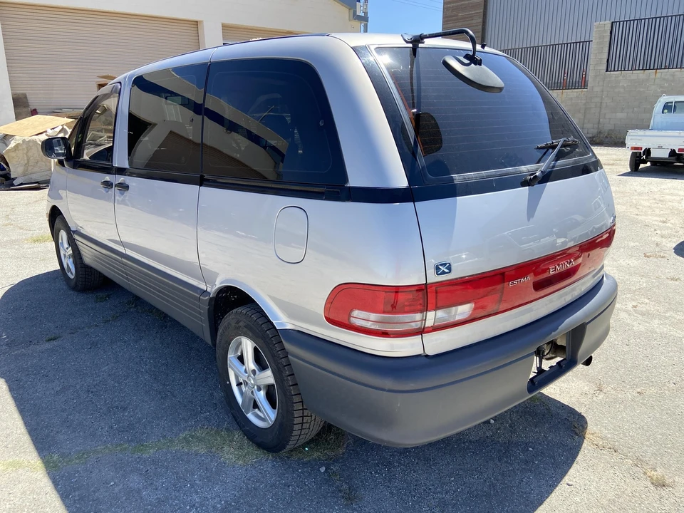1993 Toyota Previa/Estima 1st Gen - Image 11 of 31