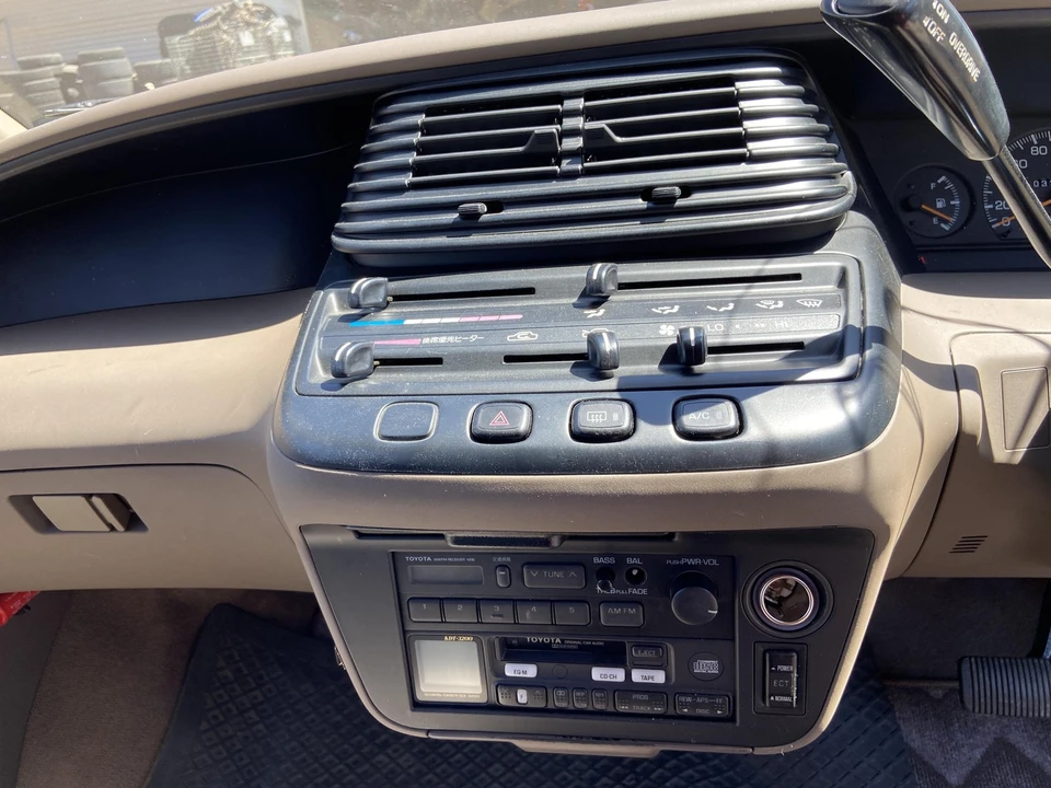 1993 Toyota Previa/Estima 1st Gen - Image 21 of 31