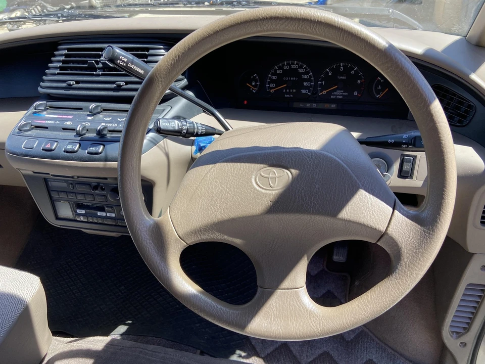 1993 Toyota Previa/Estima 1st Gen - Image 19 of 31