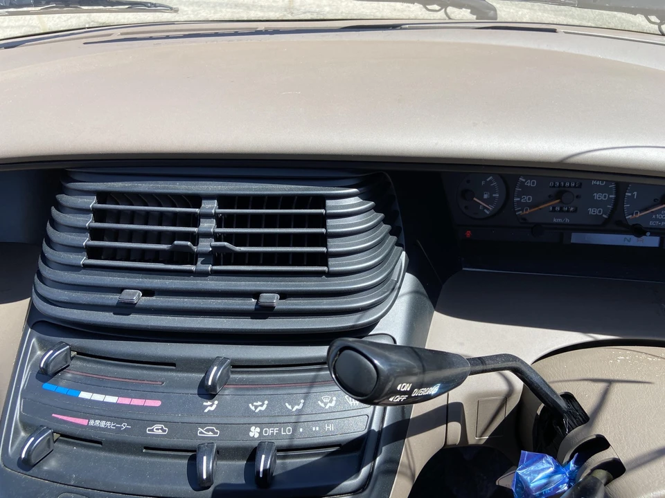 1993 Toyota Previa/Estima 1st Gen - Image 23 of 31