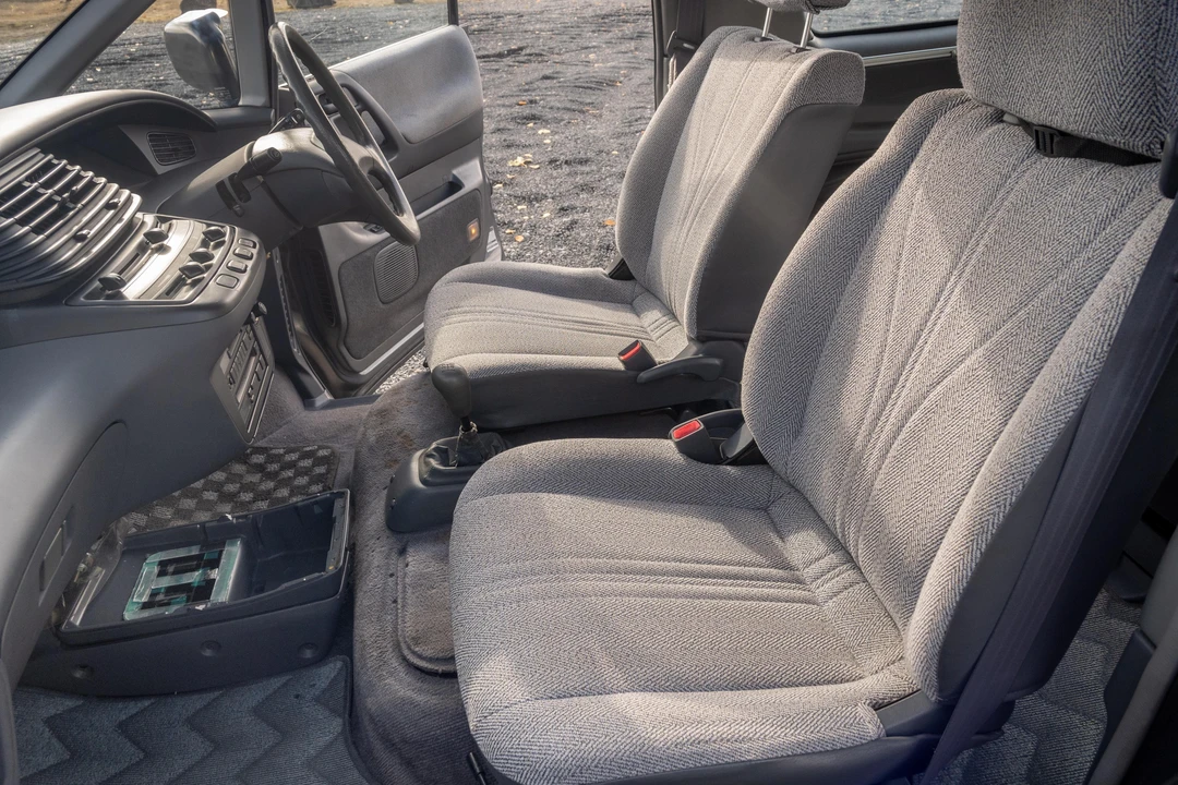 1993 Toyota Previa/Estima 1st Gen - Image 25 of 31