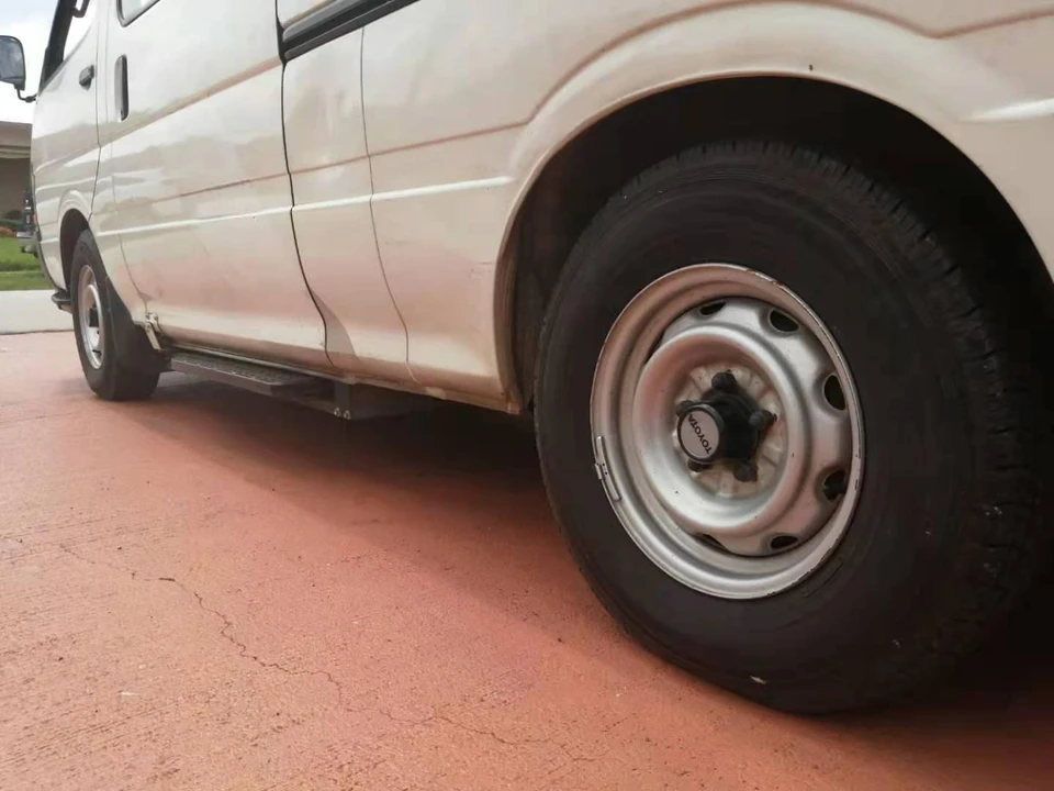 1993 Toyota HiAce 4th Gen - Image 18 of 31