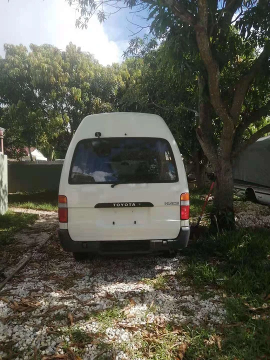 1993 Toyota HiAce 4th Gen - Image 11 of 31
