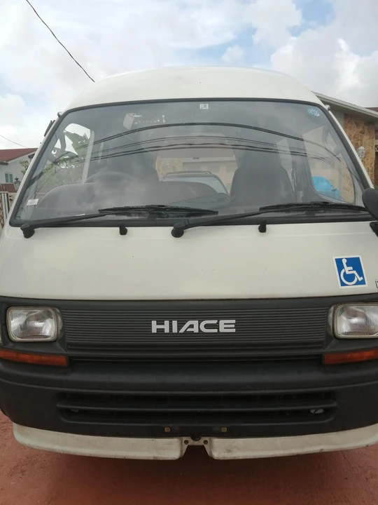 1993 Toyota HiAce 4th Gen - Image 14 of 31