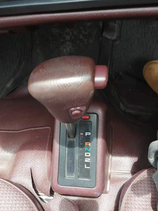 1993 Toyota HiAce 4th Gen - Image 31 of 31