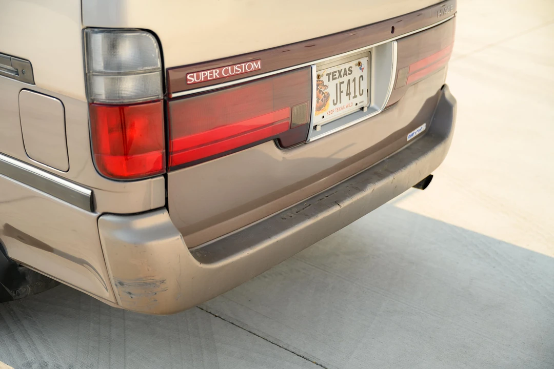 1993 Toyota HiAce 4th Gen - Image 26 of 31