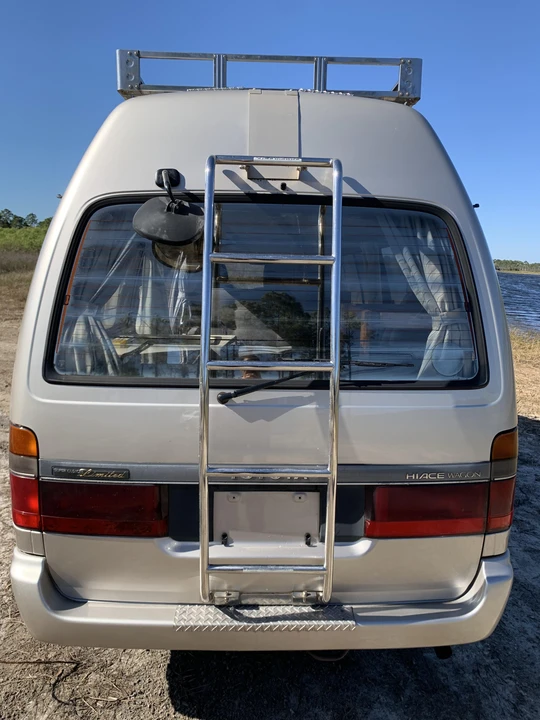1993 Toyota HiAce 4th Gen - Image 14 of 31