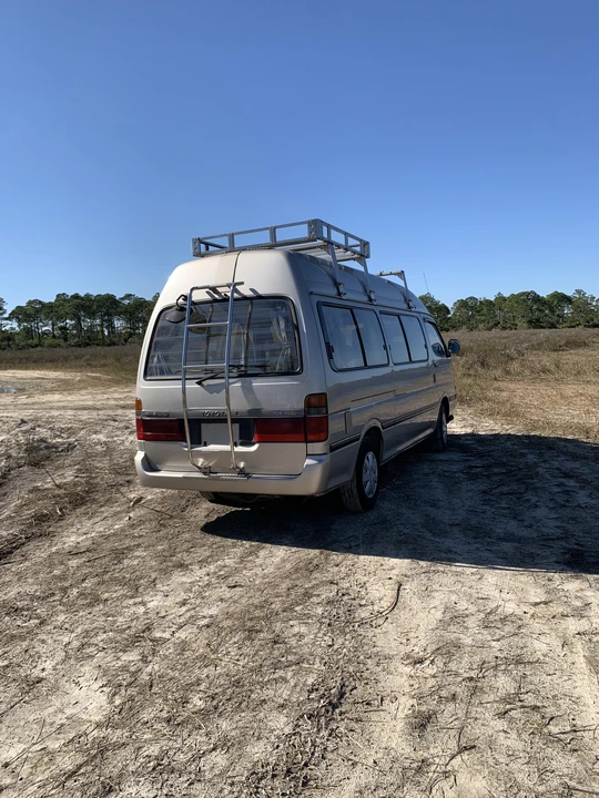 1993 Toyota HiAce 4th Gen - Image 16 of 31