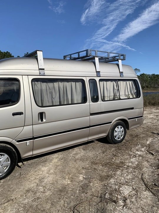 1993 Toyota HiAce 4th Gen - Image 28 of 31