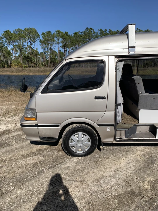 1993 Toyota HiAce 4th Gen - Image 27 of 31