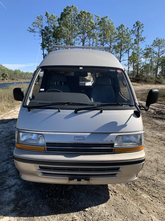 1993 Toyota HiAce 4th Gen - Image 6 of 31