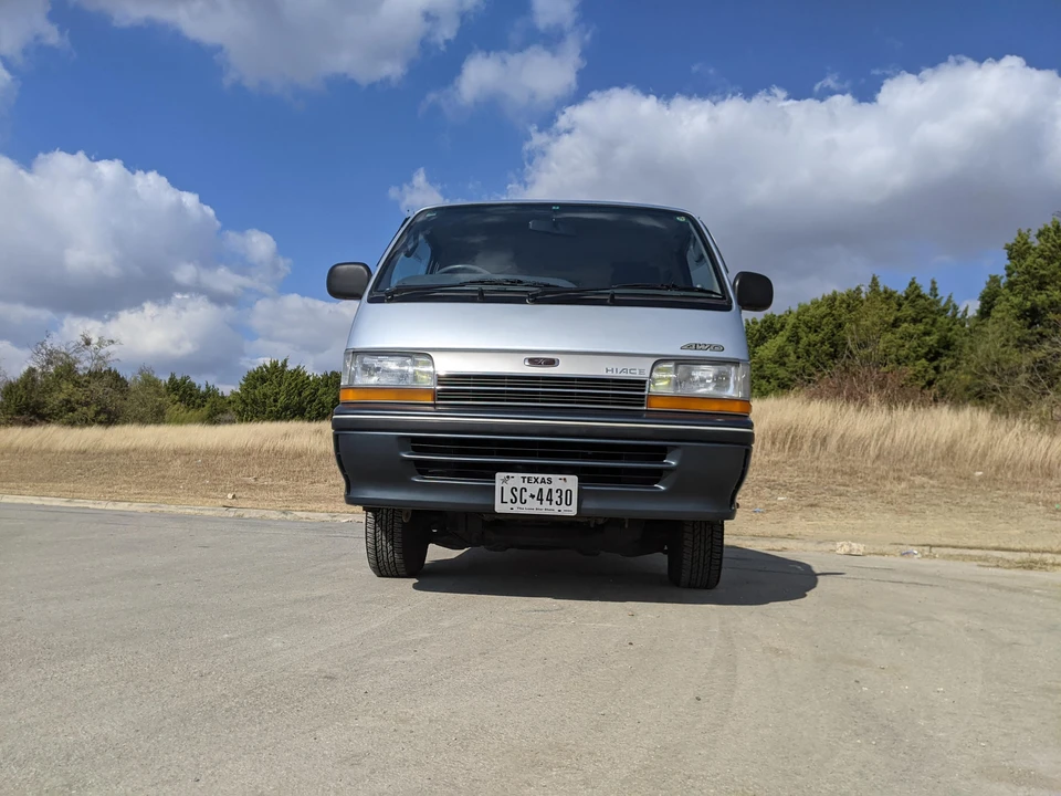 1993 Toyota HiAce 4th Gen - Image 6 of 31