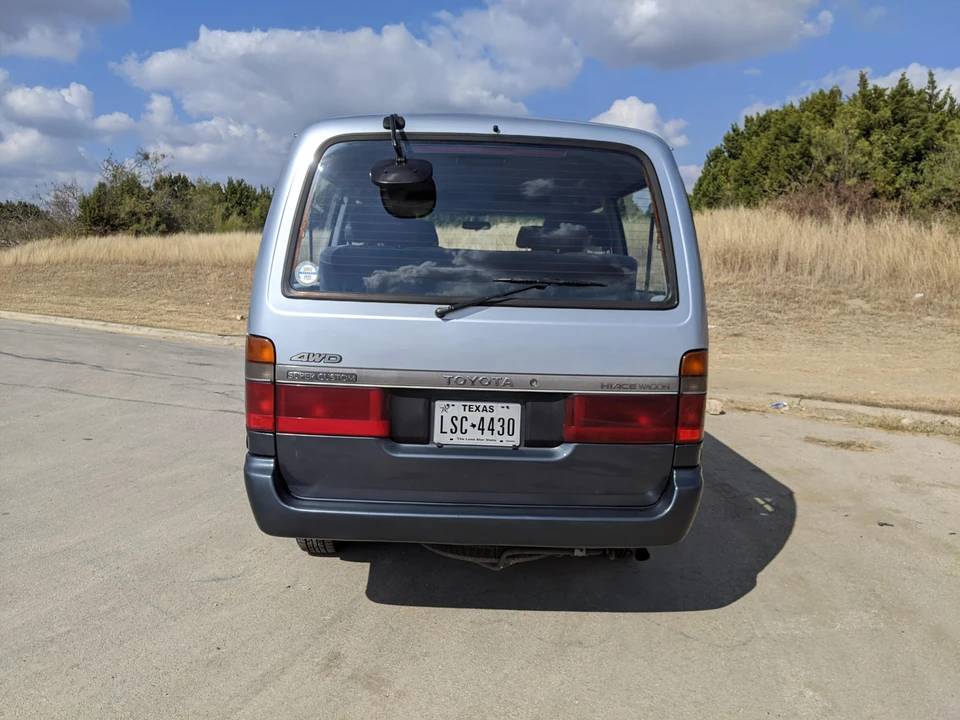 1993 Toyota HiAce 4th Gen - Image 5 of 31