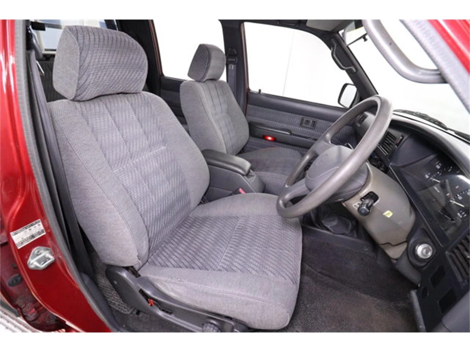 1993 Toyota Hilux 5th Gen - Image 17 of 31