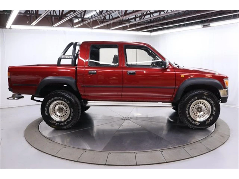 1993 Toyota Hilux 5th Gen - Image 8 of 31