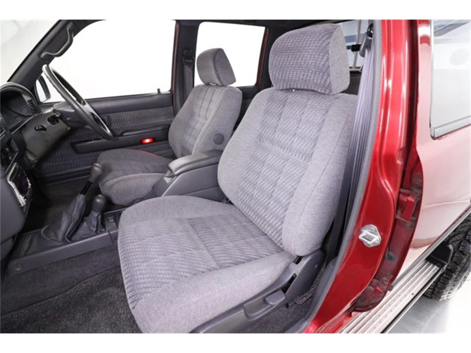 1993 Toyota Hilux 5th Gen - Image 18 of 31