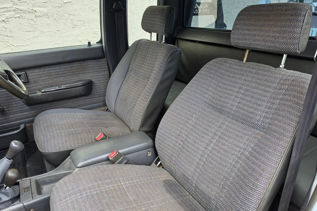 1993 Toyota Hilux 5th Gen - Image 26 of 31