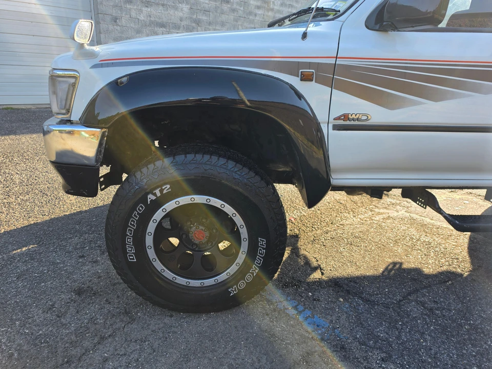 1993 Toyota Hilux 5th Gen - Image 20 of 31