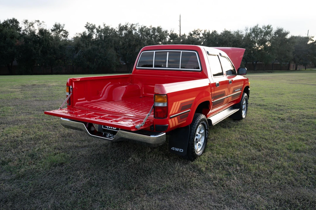 1993 Toyota Hilux 5th Gen - Image 9 of 31