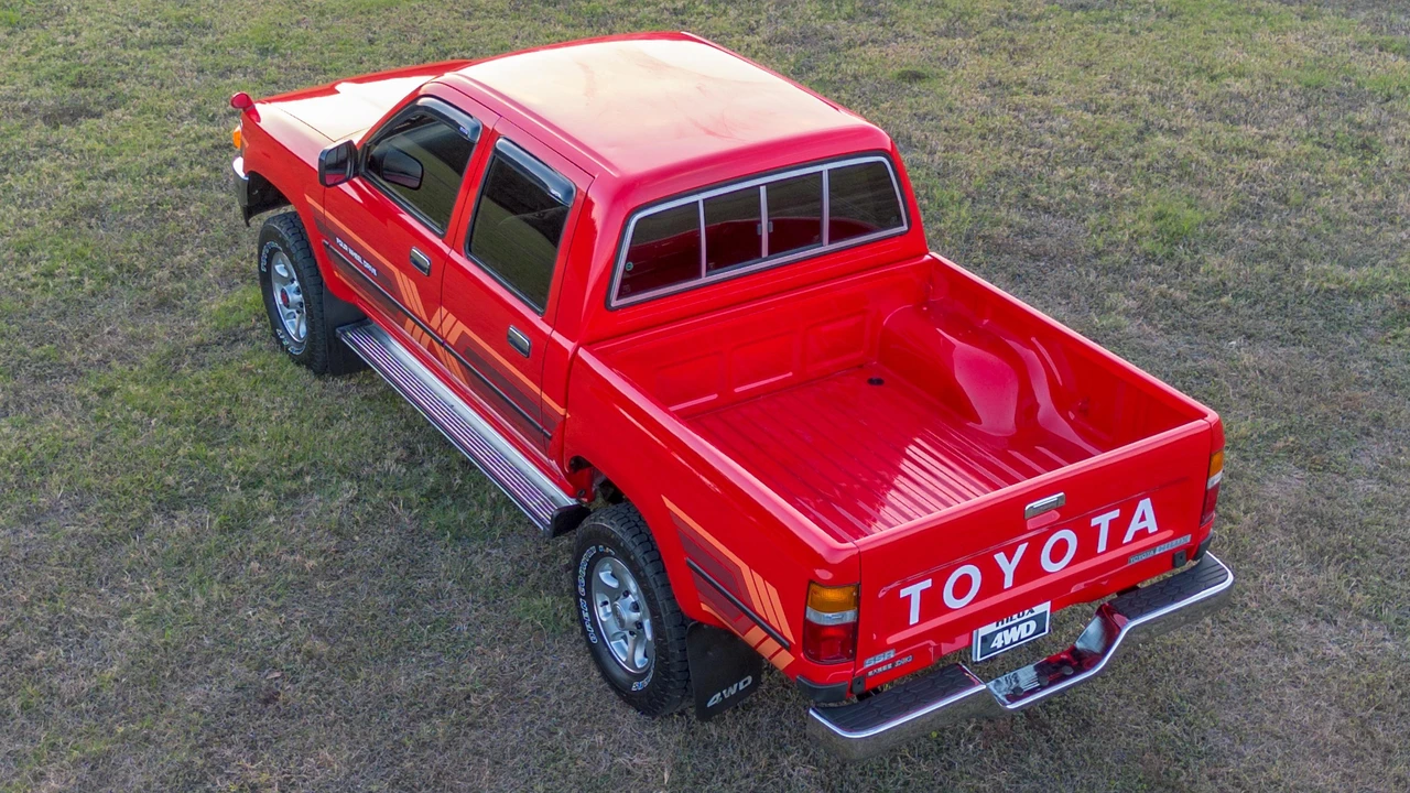 1993 Toyota Hilux 5th Gen - Image 17 of 31