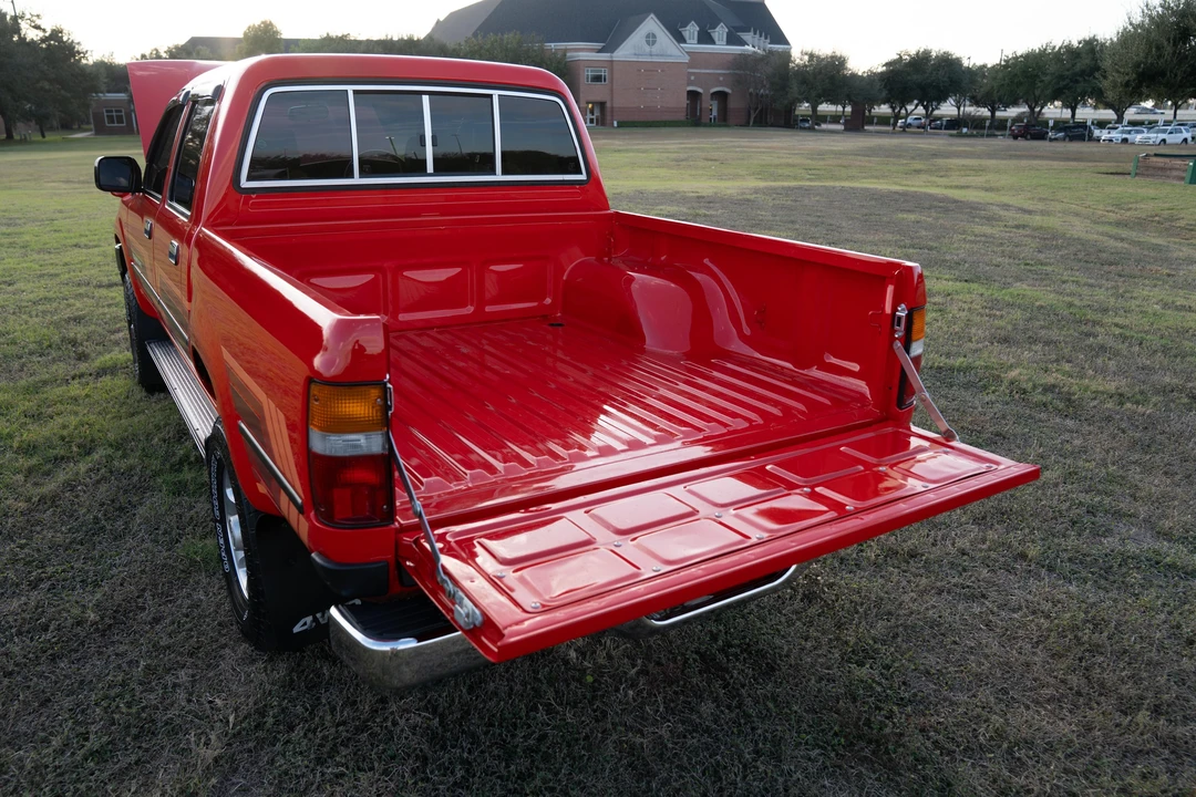 1993 Toyota Hilux 5th Gen - Image 7 of 31