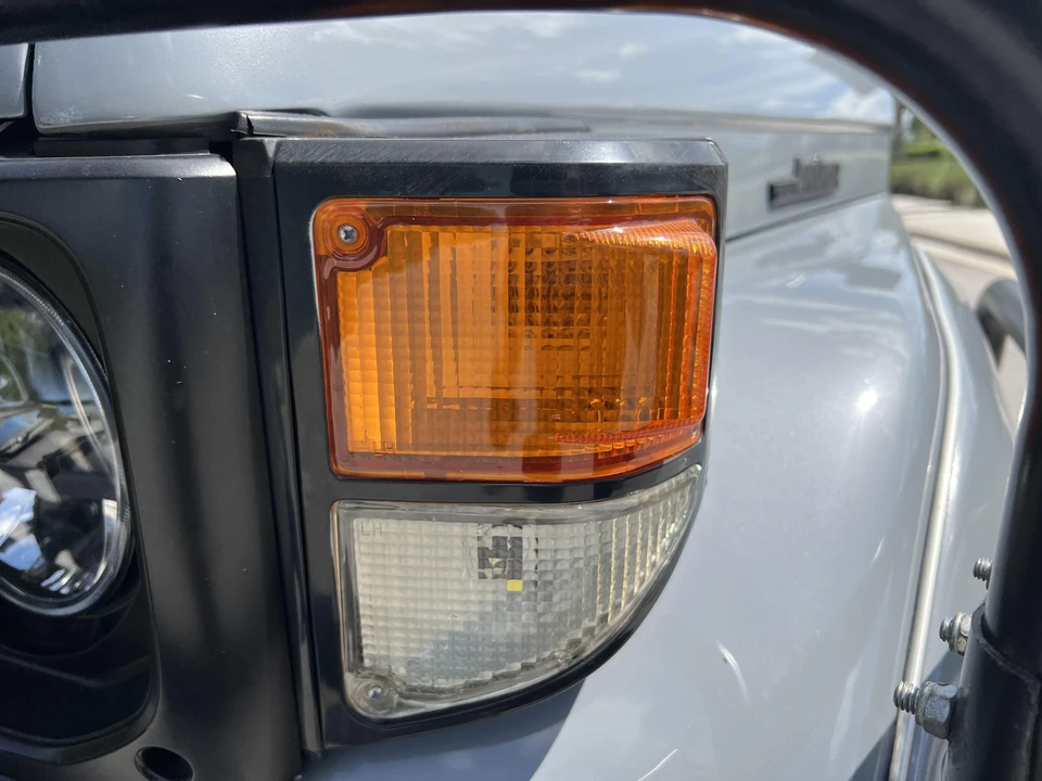 1993 Toyota J70 Land Cruiser - Image 16 of 31