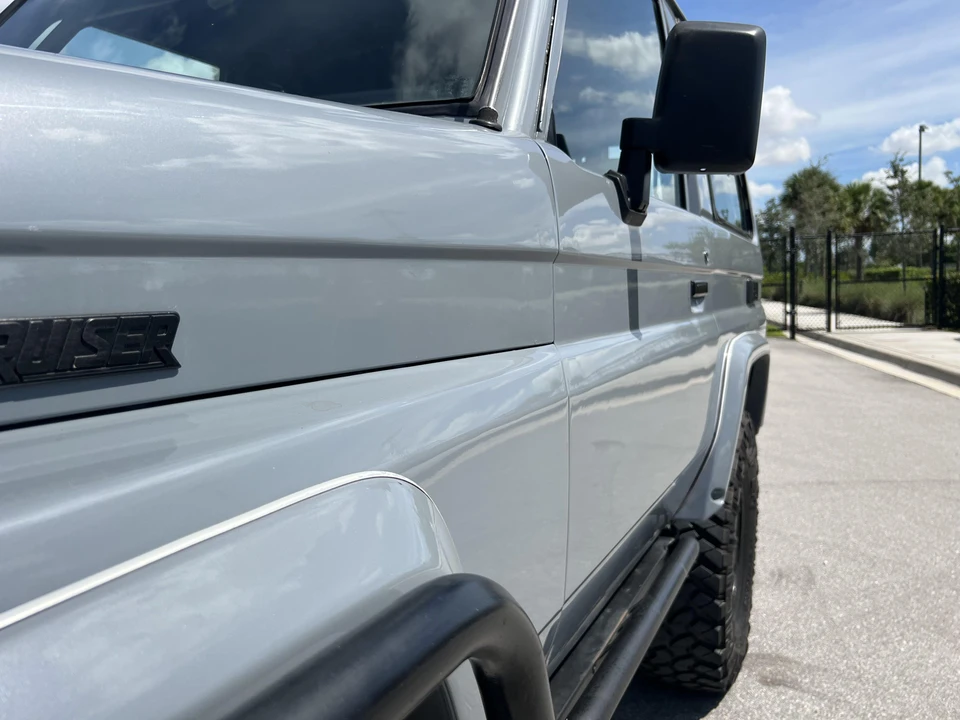 1993 Toyota J70 Land Cruiser - Image 17 of 31