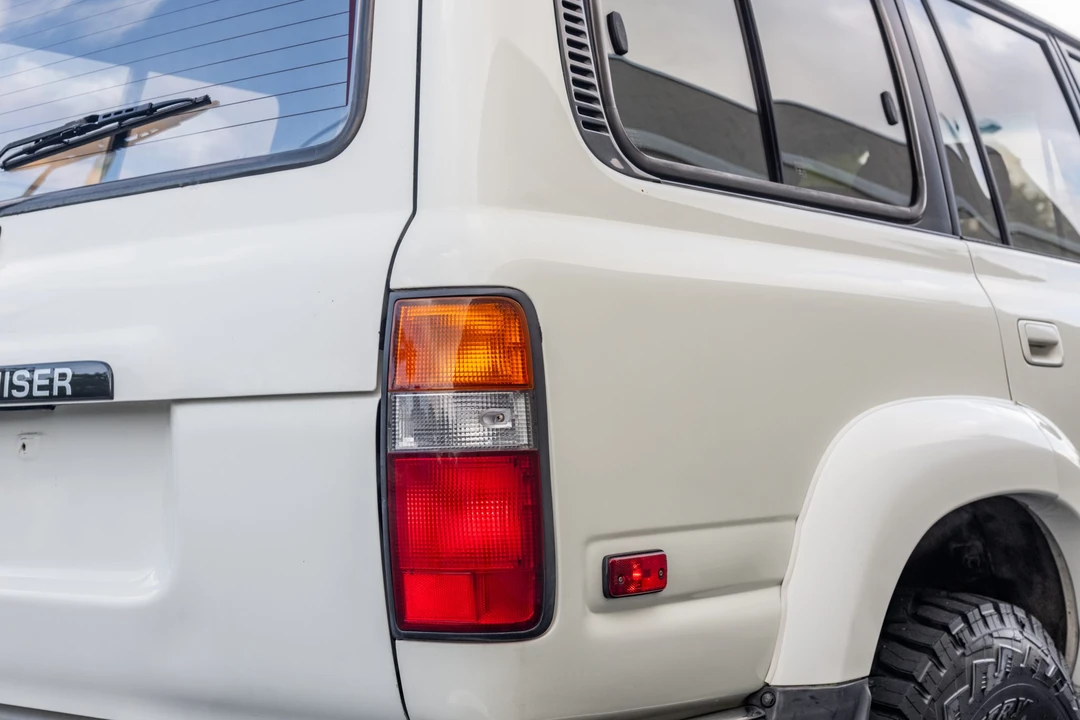 1993 Toyota J80 Land Cruiser - Image 15 of 31