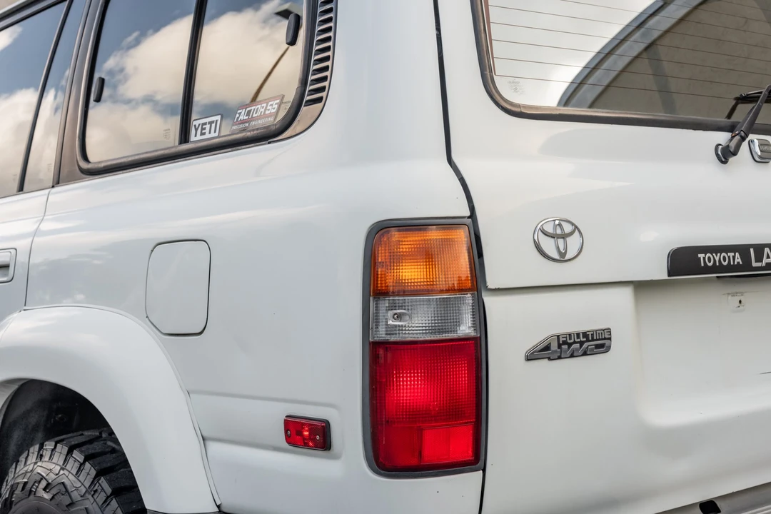 1993 Toyota J80 Land Cruiser - Image 14 of 31