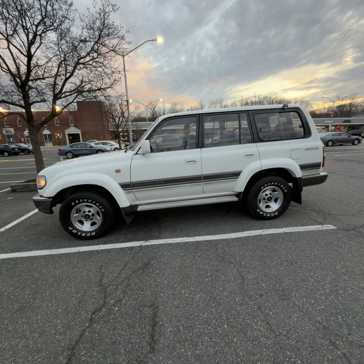 1993 Toyota J80 Land Cruiser - Image 2 of 31