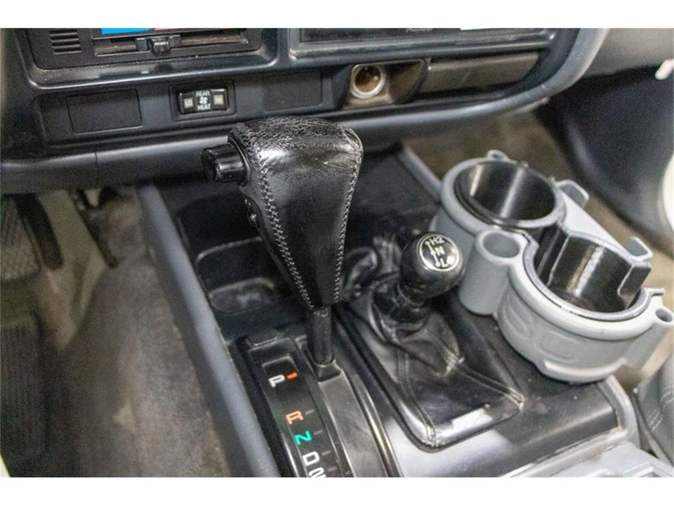 1993 Toyota J80 Land Cruiser - Image 14 of 31