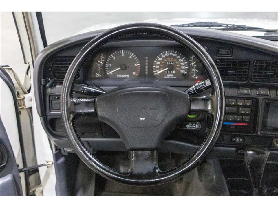 1993 Toyota J80 Land Cruiser - Image 10 of 31