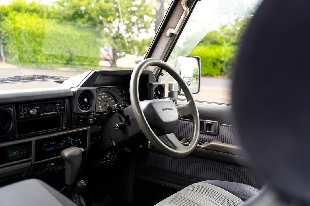 1993 Toyota J70 Land Cruiser Prado - Image 6 of 30