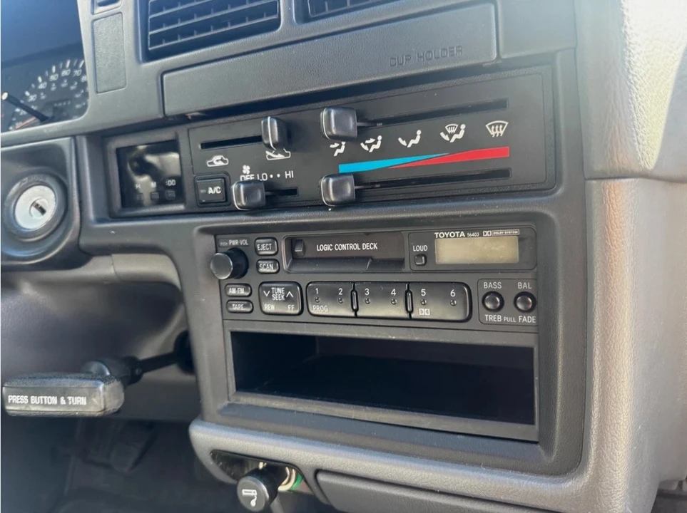 1993 Toyota Corolla - Image 15 of 31
