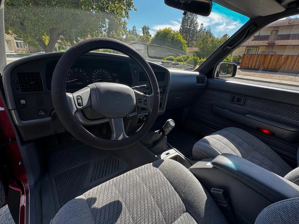 1993 Toyota Corolla - Image 20 of 31