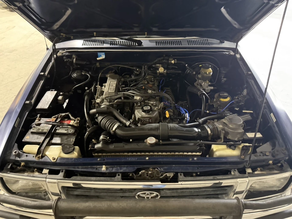 1993 Toyota Hilux 5th Gen - Image 25 of 31